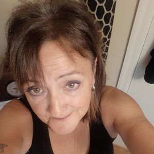 Meet your Posher, Debra